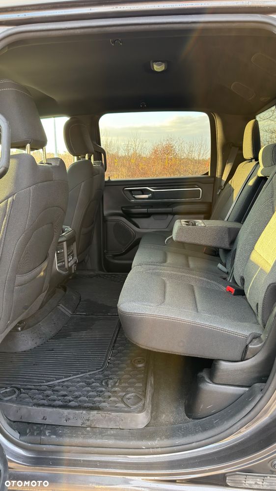 RAM 1500 5.7 Crew Cab Bighorn - 11