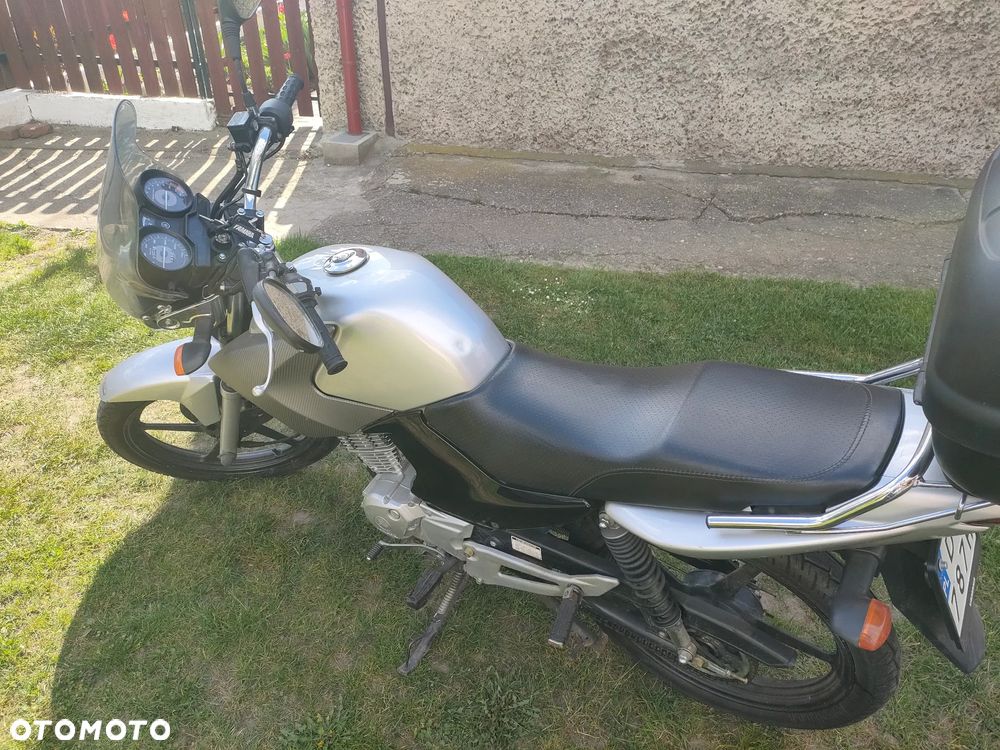 Yamaha YBR - 3