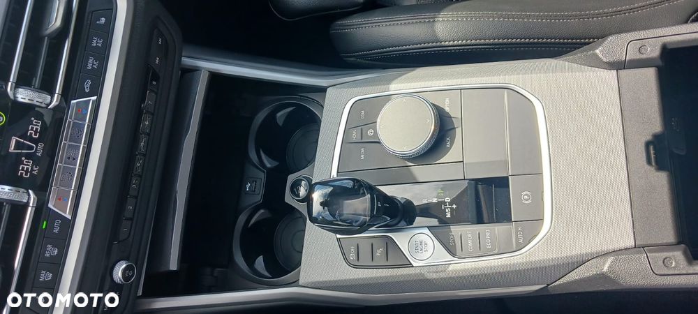 BMW Seria 3 320d xDrive MHEV Advantage - 12