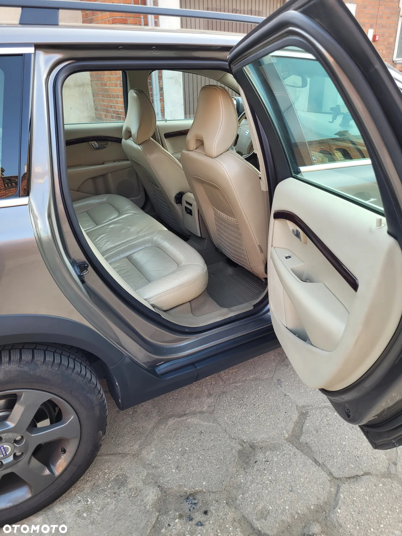 Volvo XC 70 - 7