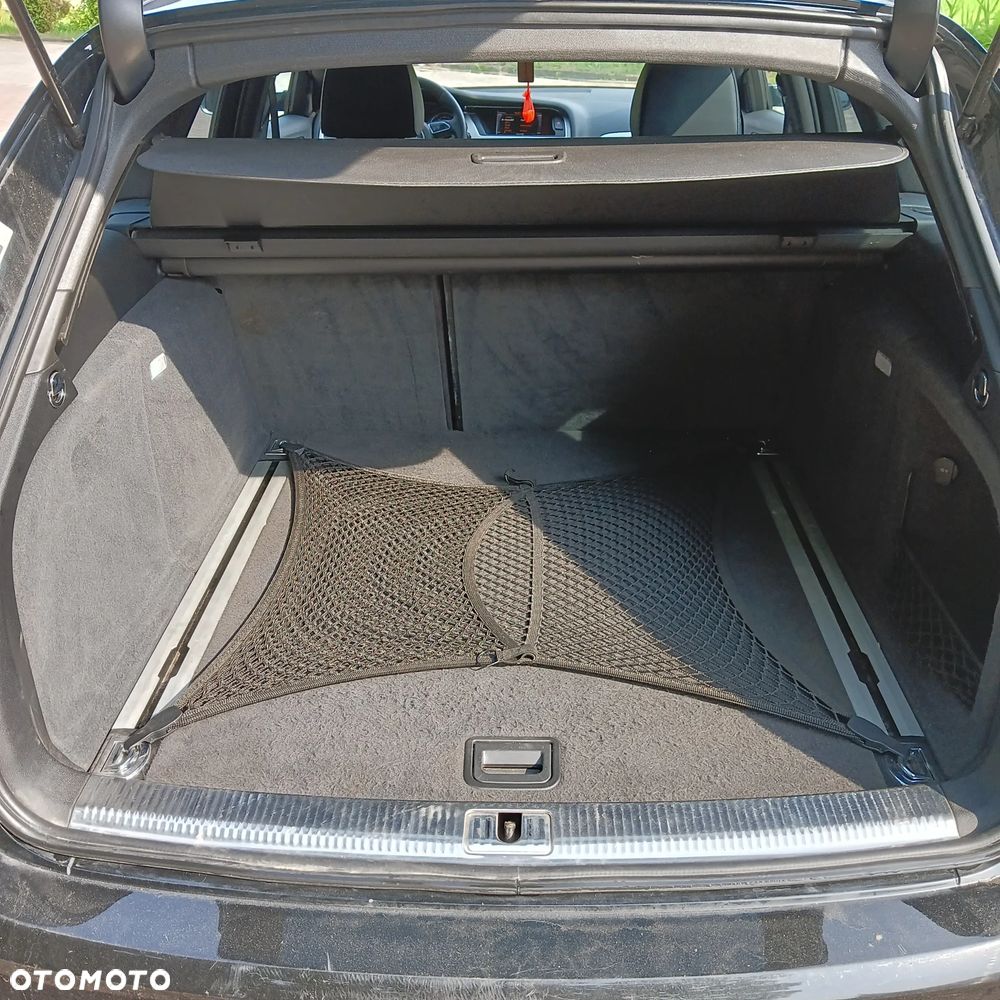Audi A4 Avant 3.0 TDI DPF clean diesel quattro S tronic Ambiente - 11