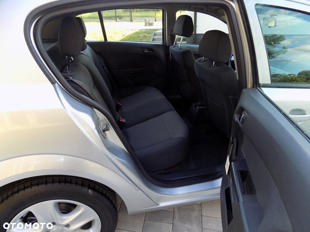 Opel Astra 1.6 Edition - 22