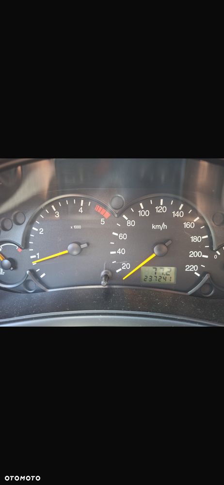 Ford Focus 1.8 TDCi Comfort - 11