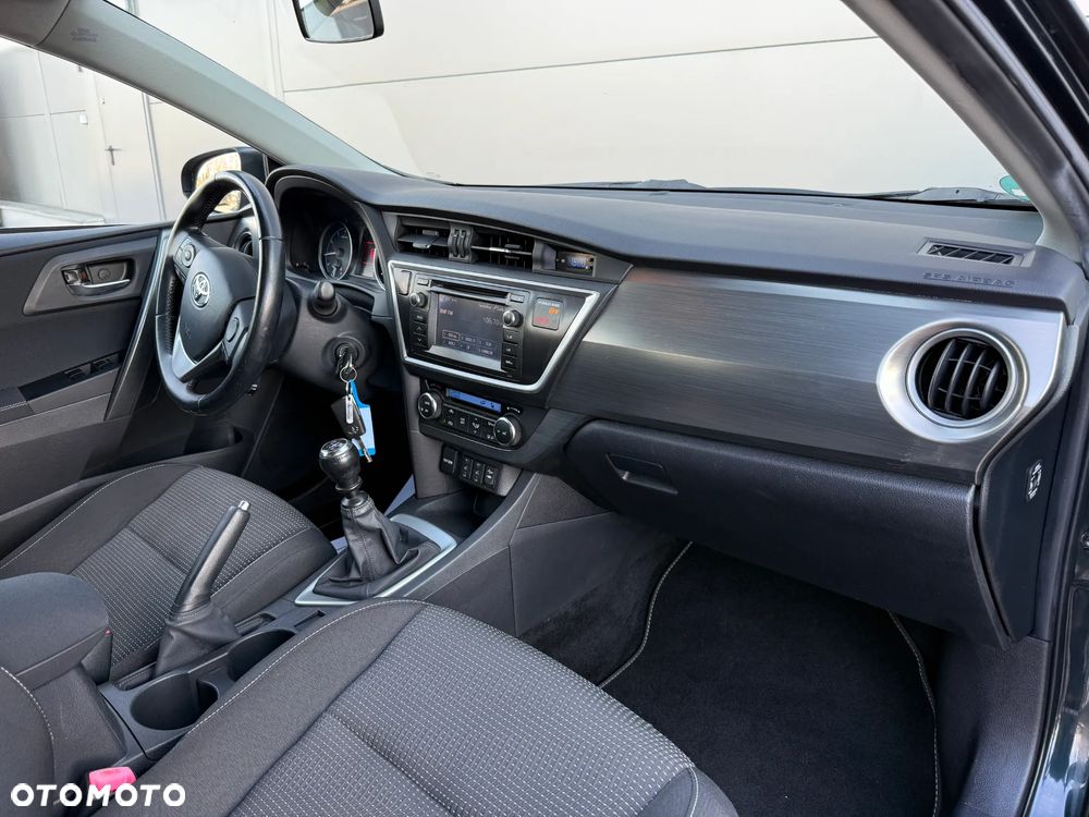 Toyota Auris 1.6 Life+ - 31