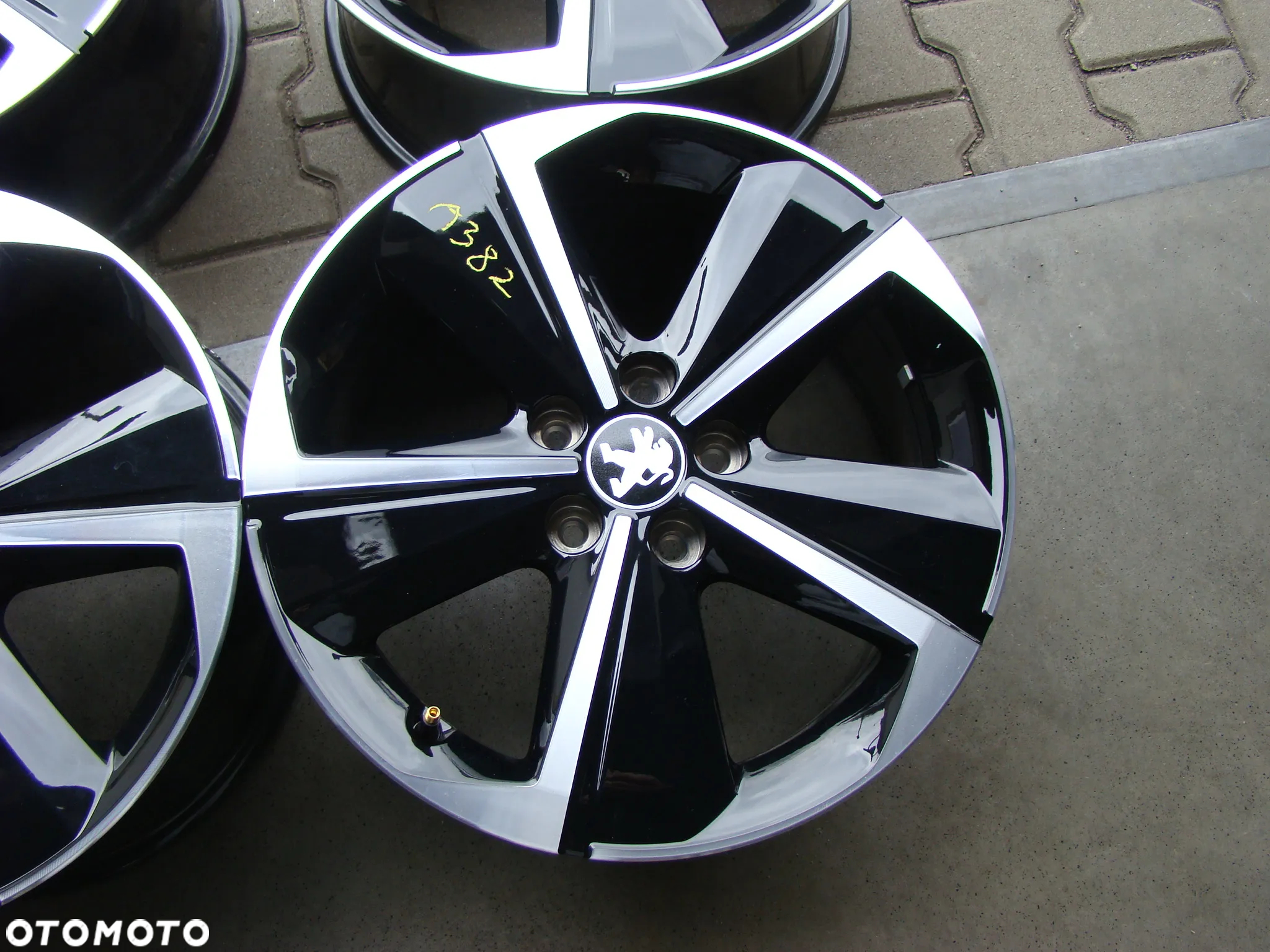 a382 5x108 Peugeot Partner Rifter 3008 4008 II 5008 308 508 408 7,5jx17 - 5