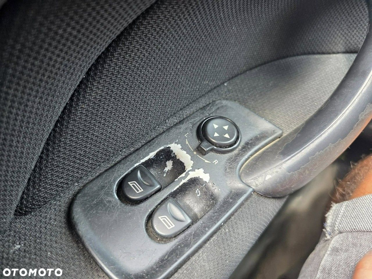 Alfa Romeo 147 1.6 Twin Spark 16V - 9
