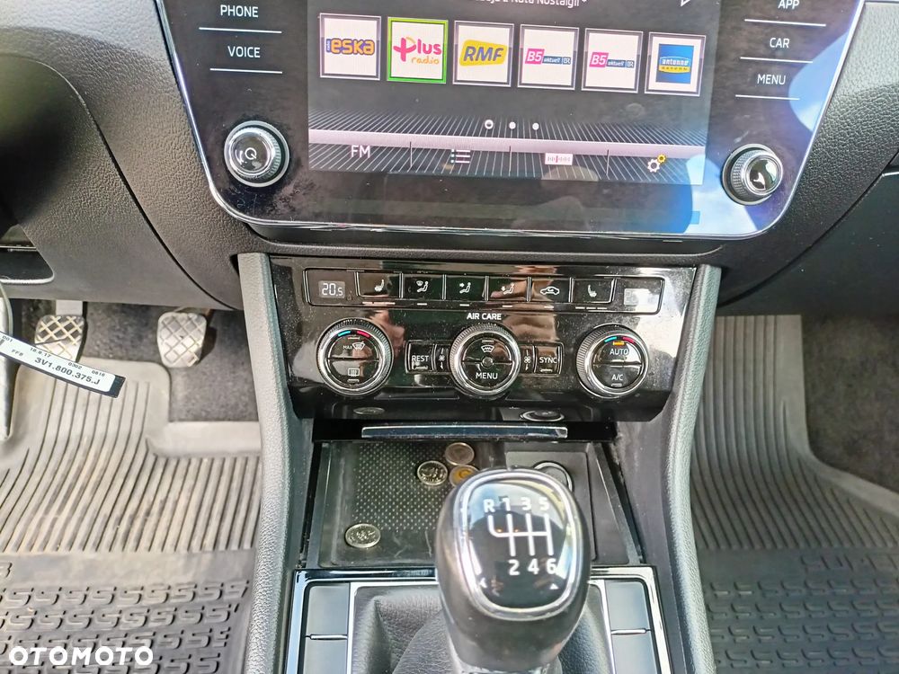 Skoda Superb 2.0 TDI Style - 24