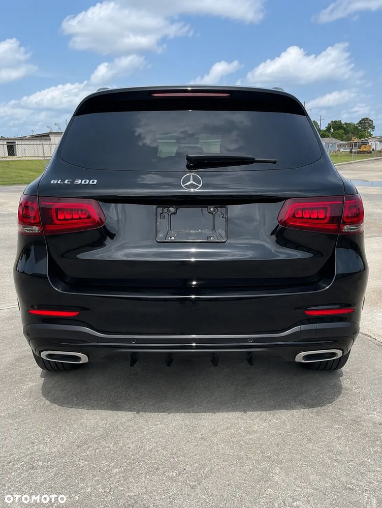 Mercedes-Benz GLC - 9