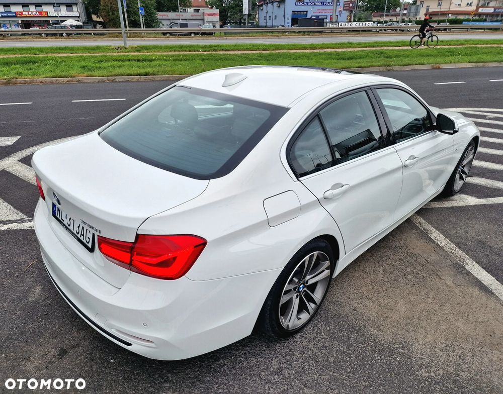 BMW Seria 3 330i GPF Luxury Line sport - 32