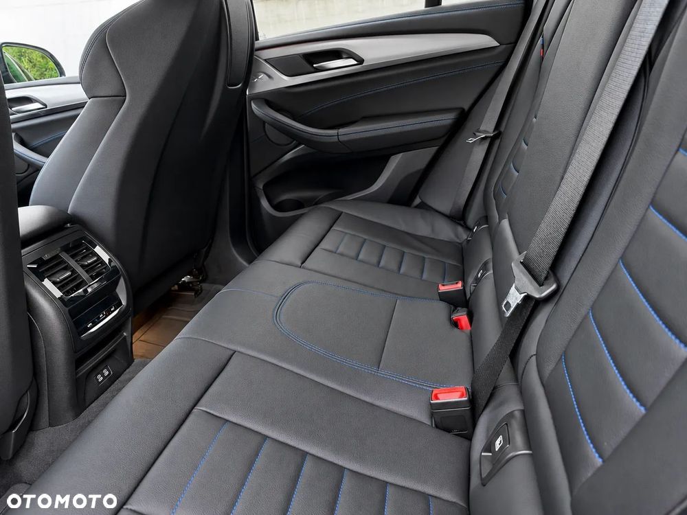 BMW X4 xM40d mHEV - 21