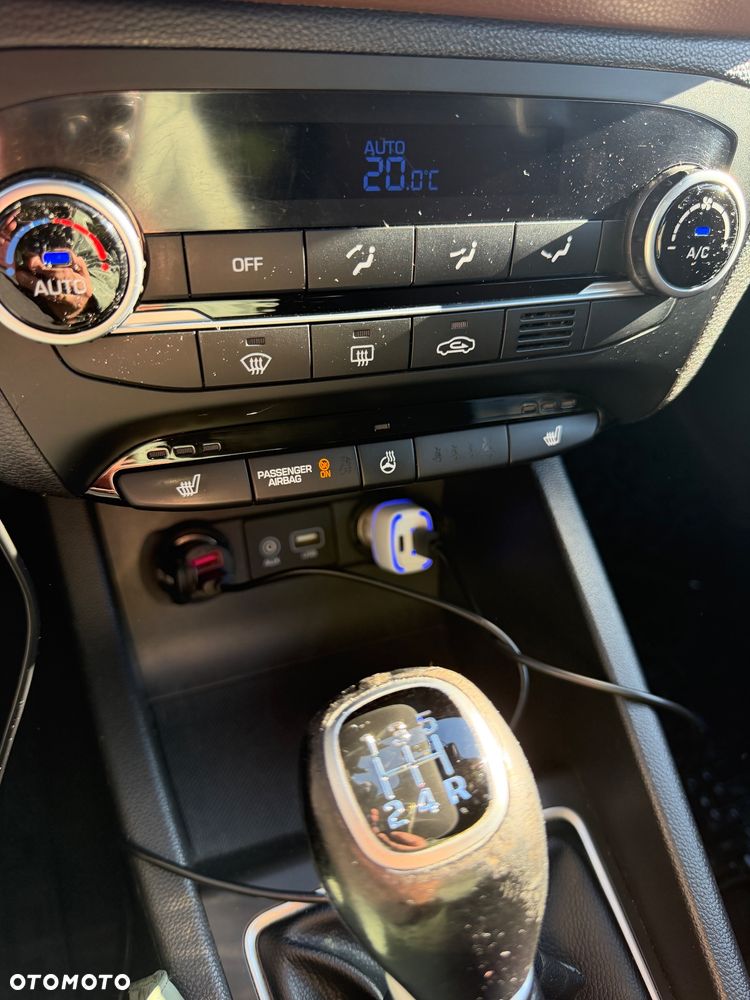 Hyundai i20 - 27