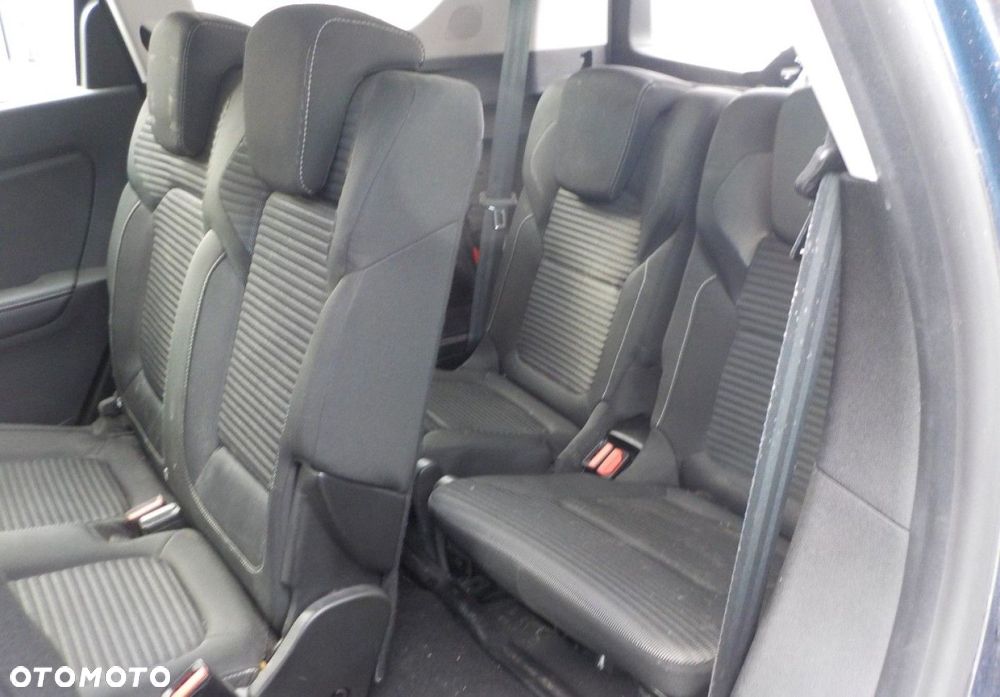 Renault Grand Scenic - 21