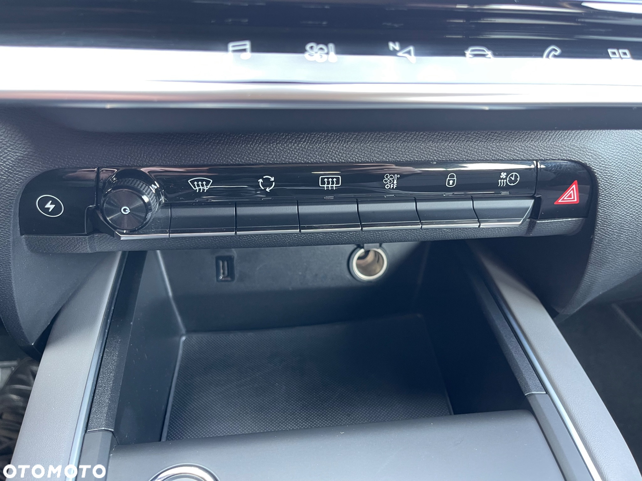 Citroën C5 Aircross Hybrid 225 e-EAT8 FEEL PACK - 28