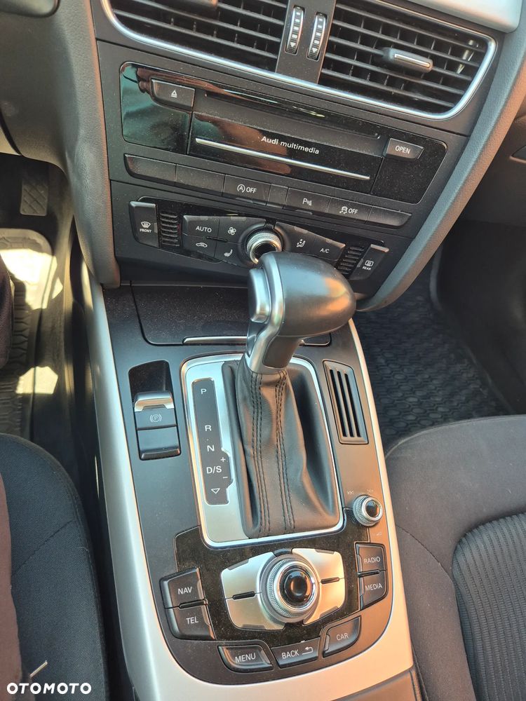 Audi A4 Avant 2.0 TDI DPF clean diesel multitronic Ambiente - 10