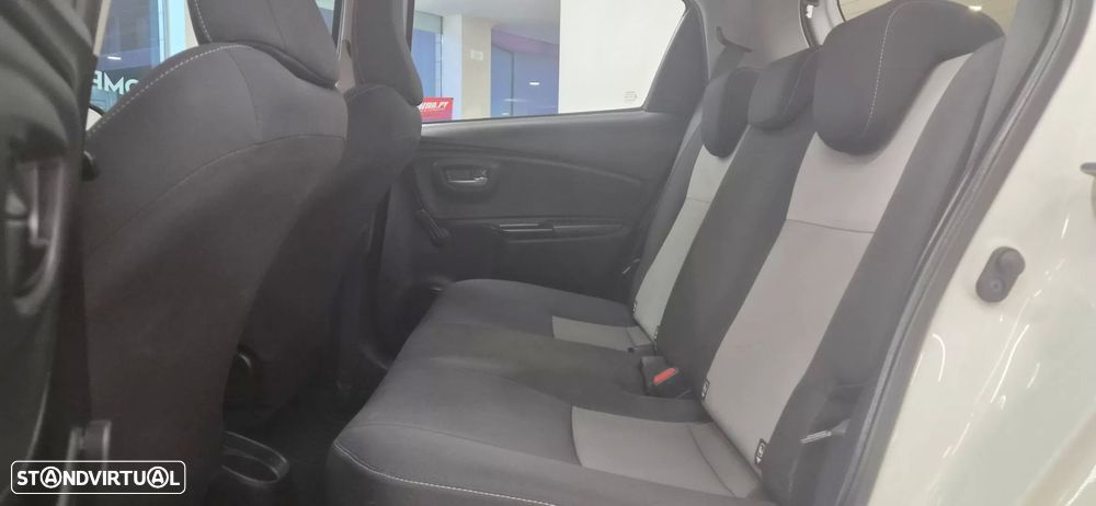 Toyota Yaris 1.5 HSD Comfort+P.Style - 33