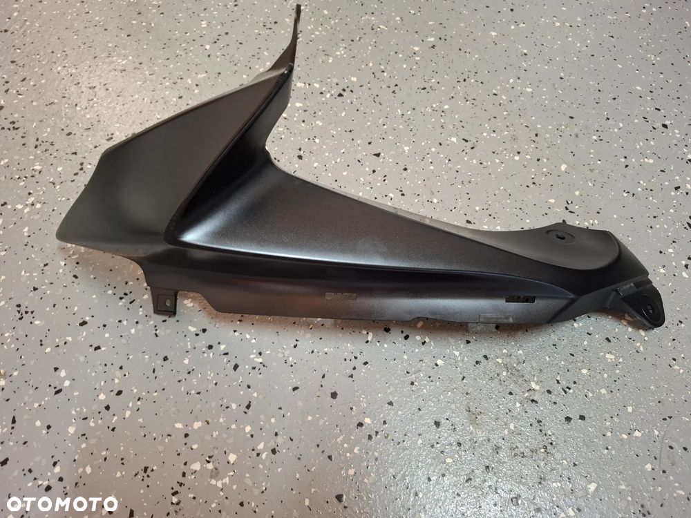 Suzuki GSXR 600 750 K8 K9 L0 owiewka bok boczek czacha wlot - 3