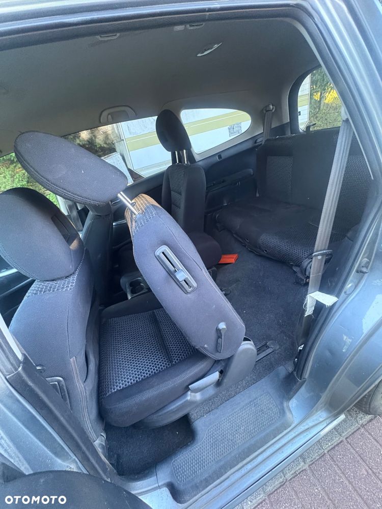 Honda Stream 2.0i ES - 22