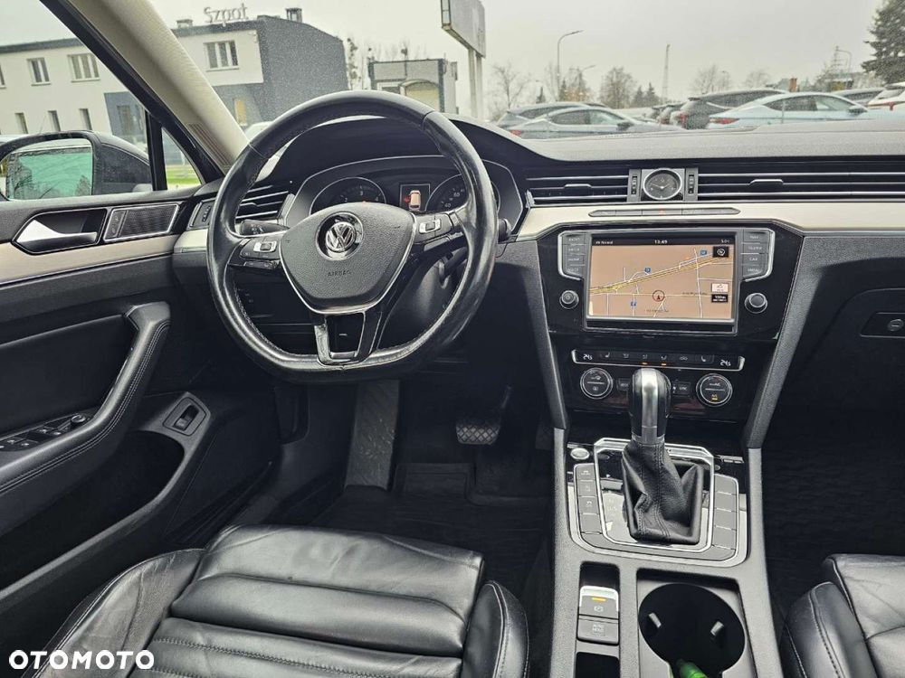 Volkswagen Passat - 20