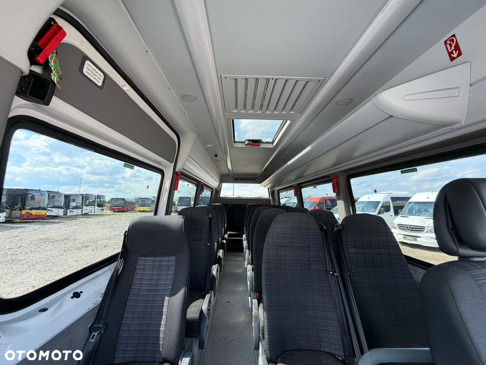 Mercedes-Benz Sprinter 516 - 11