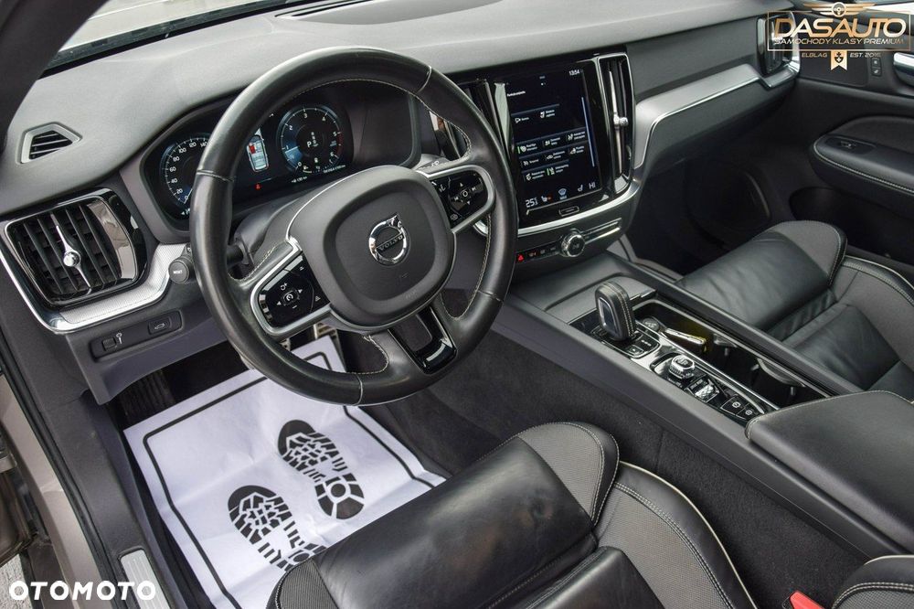 Volvo V60 B4 D Geartronic RDesign - 21