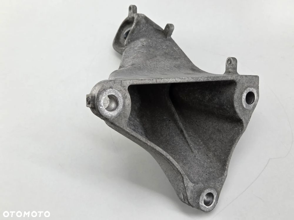 ŁAPA PODUSZKA SILNIKA BMW 3 E90 2.0D 6764574 - 8