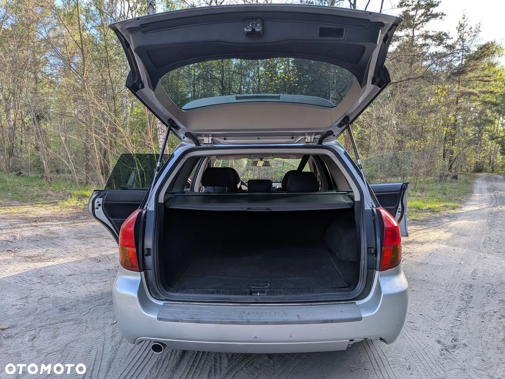 Subaru Legacy 2.0i MT - 8