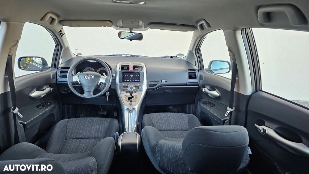 Toyota Auris 1.6 MultiMode Executive - 13