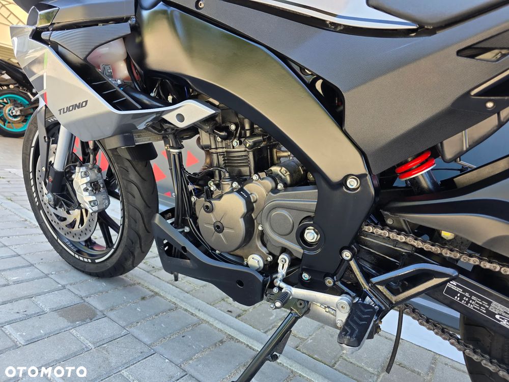 Aprilia Tuono - 20