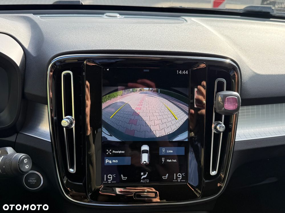 Volvo XC 40 T3 Momentum Pro - 9