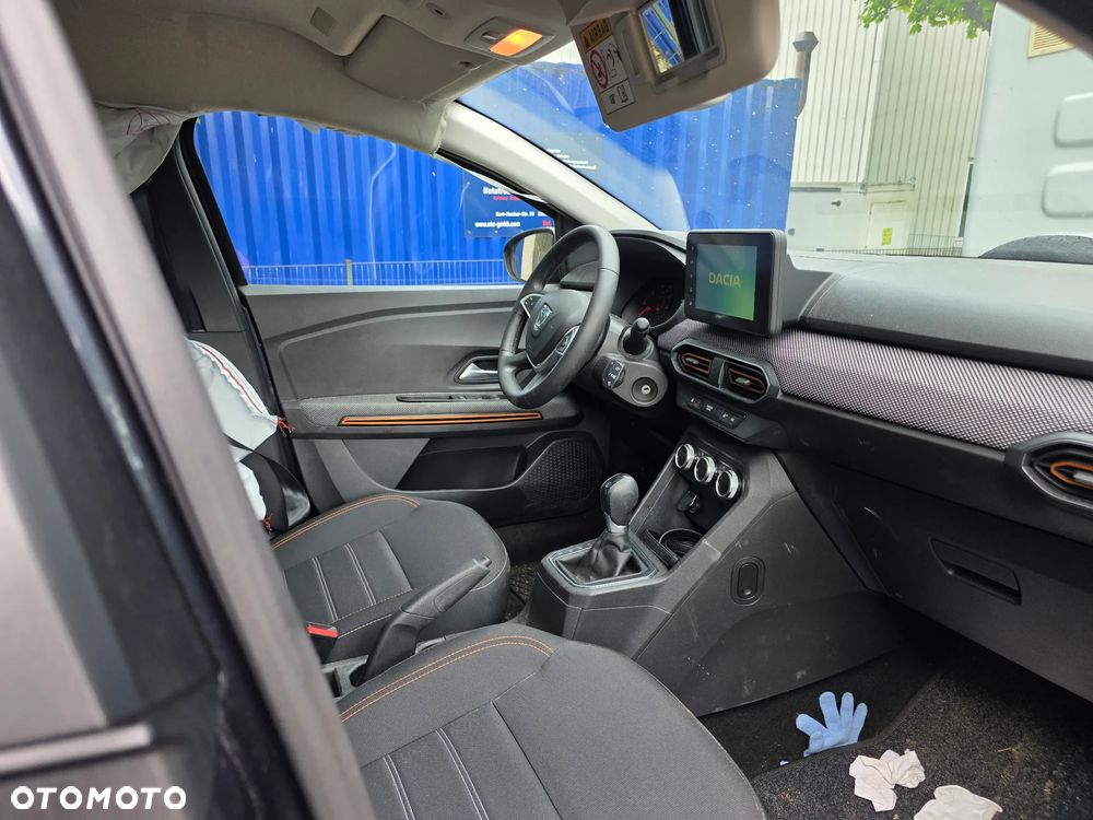 Dacia Sandero Stepway TCe 90 CVT Expression - 15