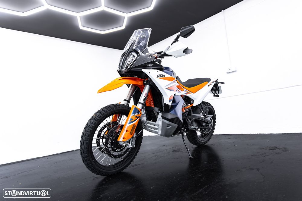 KTM 890 - 34