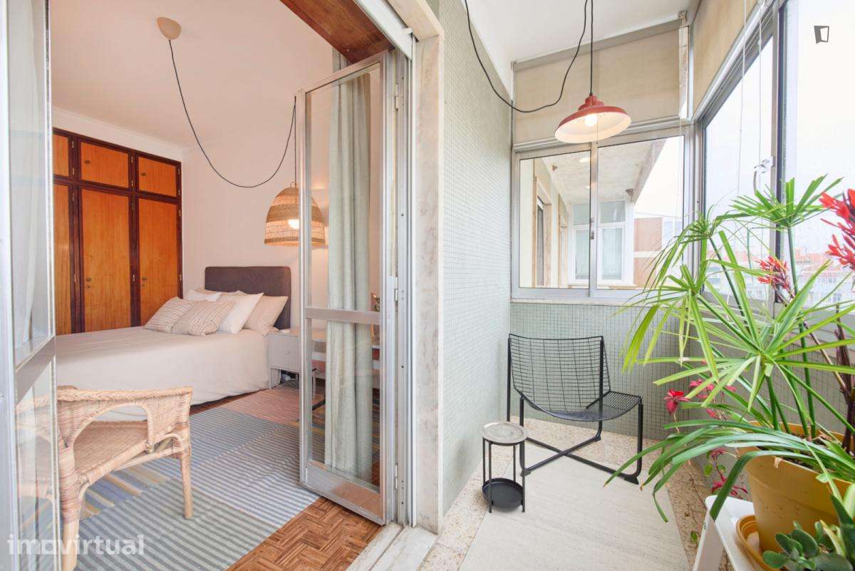 Quarto - localizado em Benfica Lisbon - Grande imagem: 4/17