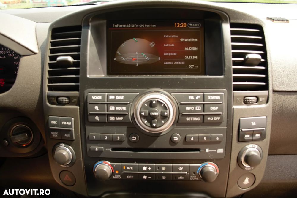 Nissan Pathfinder - 23