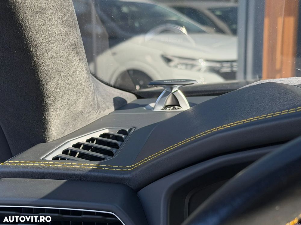 Lamborghini URUS - 26