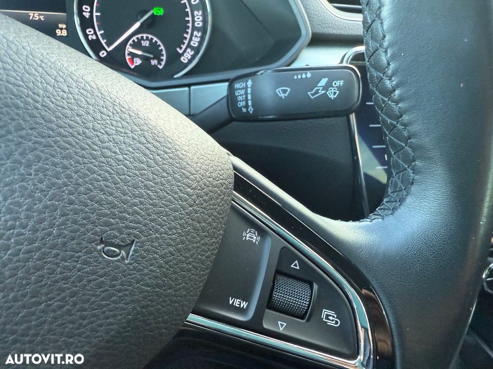 Skoda Superb 2.0 TDI DSG Active - 26