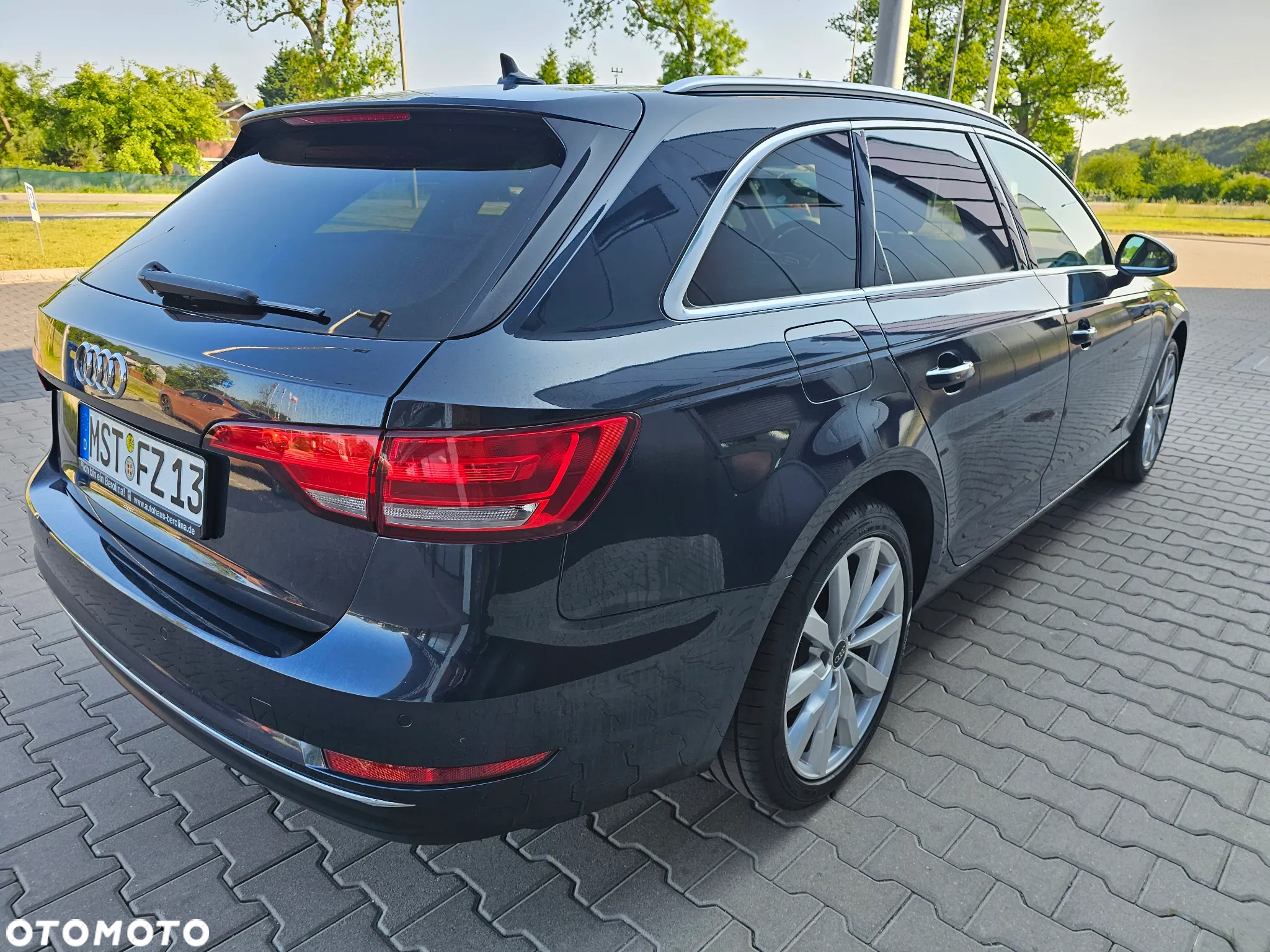 Audi A4 2.0 TDI S tronic - 5