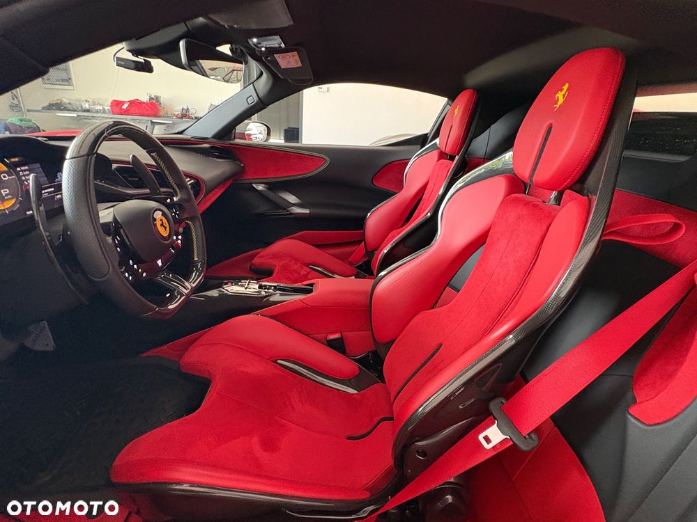Ferrari SF90 Stradale - 24