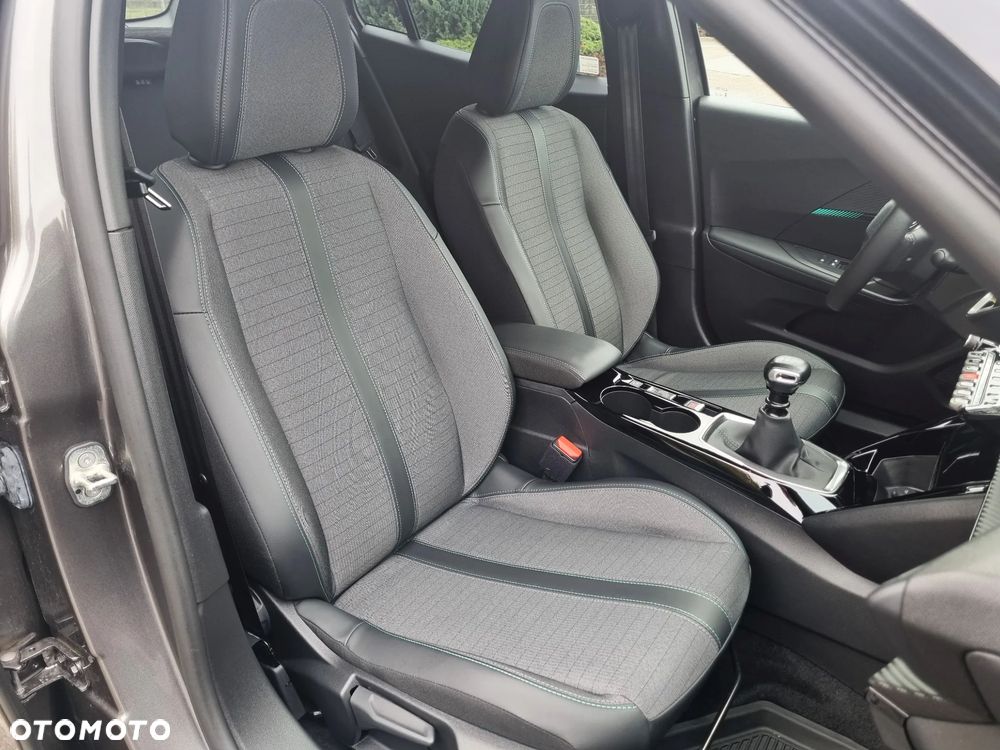 Peugeot 2008 1.2 PureTech Allure Pack S&S - 22