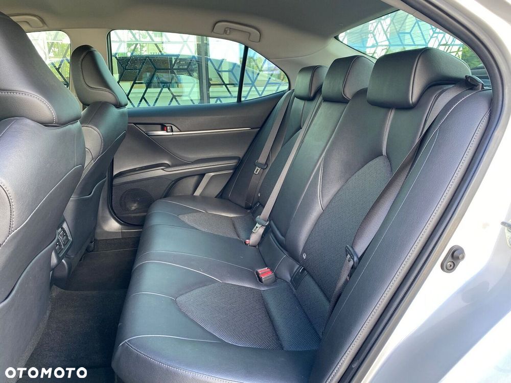 Toyota Camry 2.5 Hybrid Executive CVT - 7