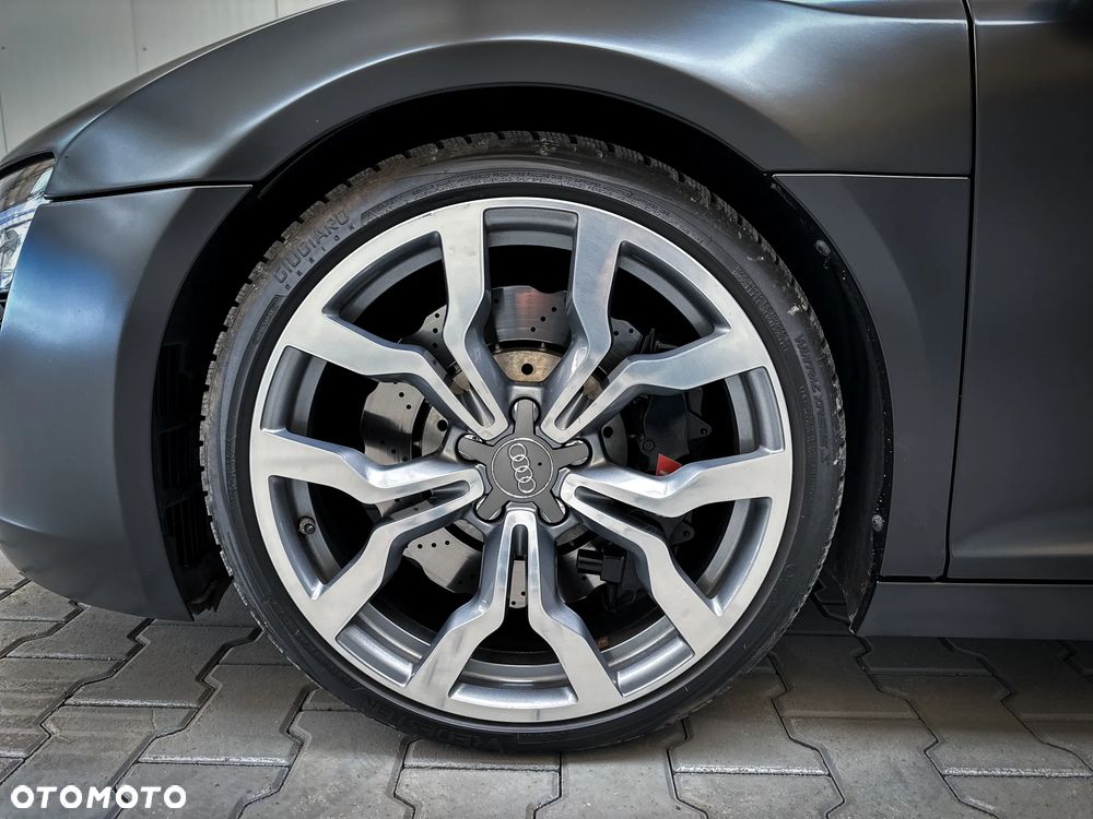 Audi R8 Spyder - 14