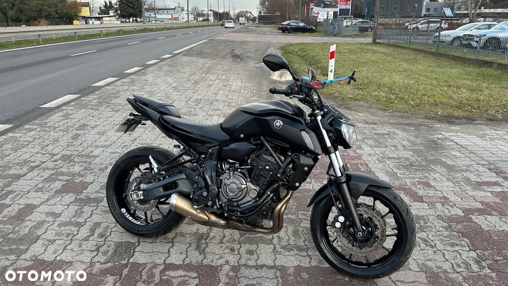 Yamaha MT - 8