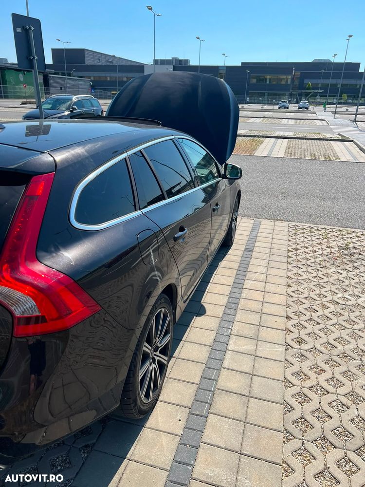 Volvo V60 D5AWD Momentum - 5