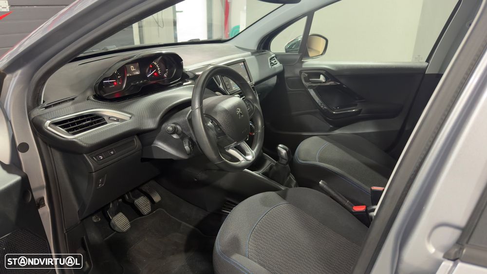 Peugeot 208 82 VTI Style - 13