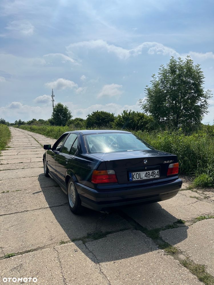 BMW Seria 3 328i - 6