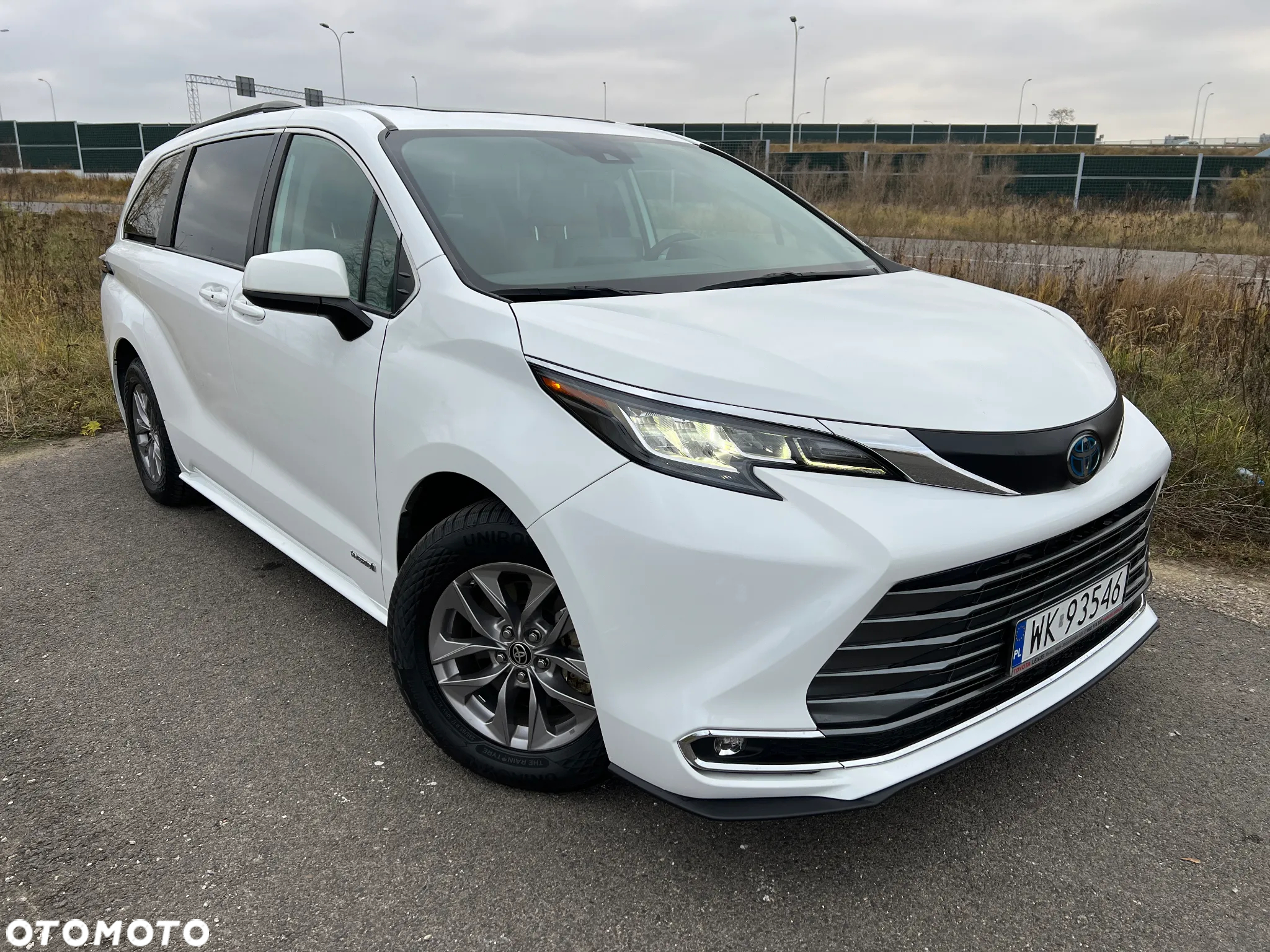 Toyota Sienna - 10