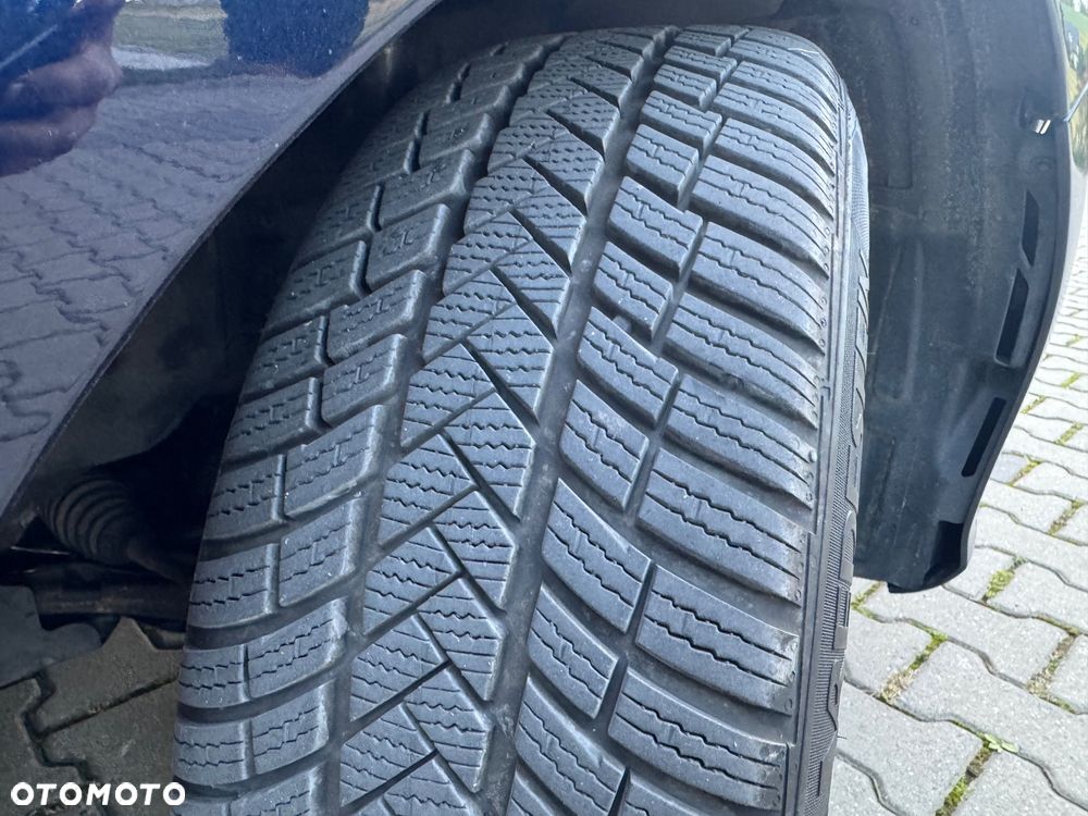 Mercedes-Benz CLA 180 d 7G-DCT Peak Edition - 33