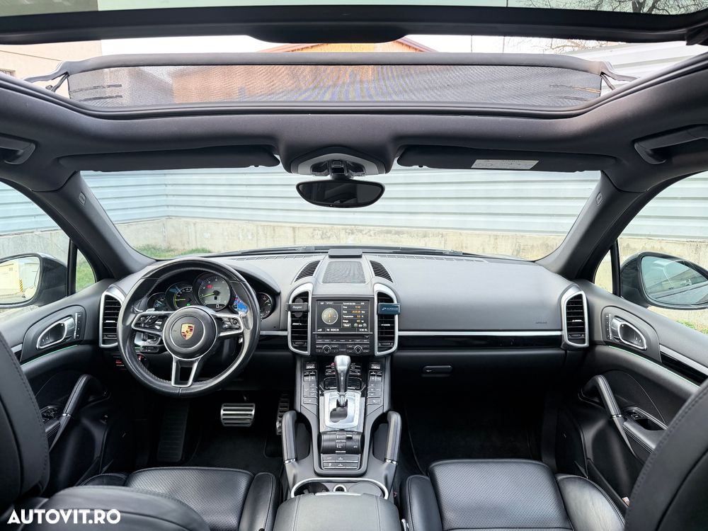 Porsche Cayenne S E-Hybrid Platinum Edition - 10