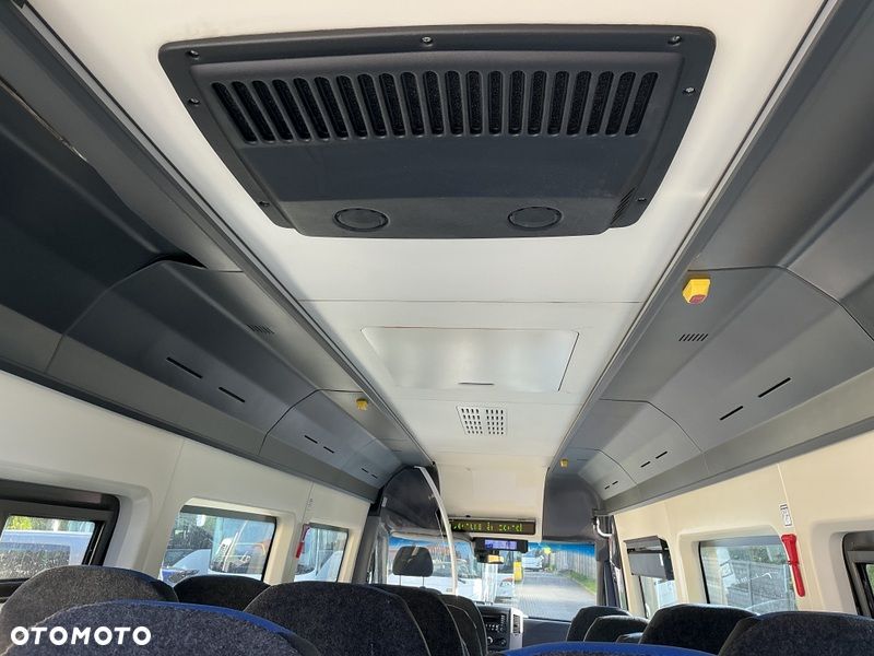 Mercedes-Benz SPRINTER 516 - 20