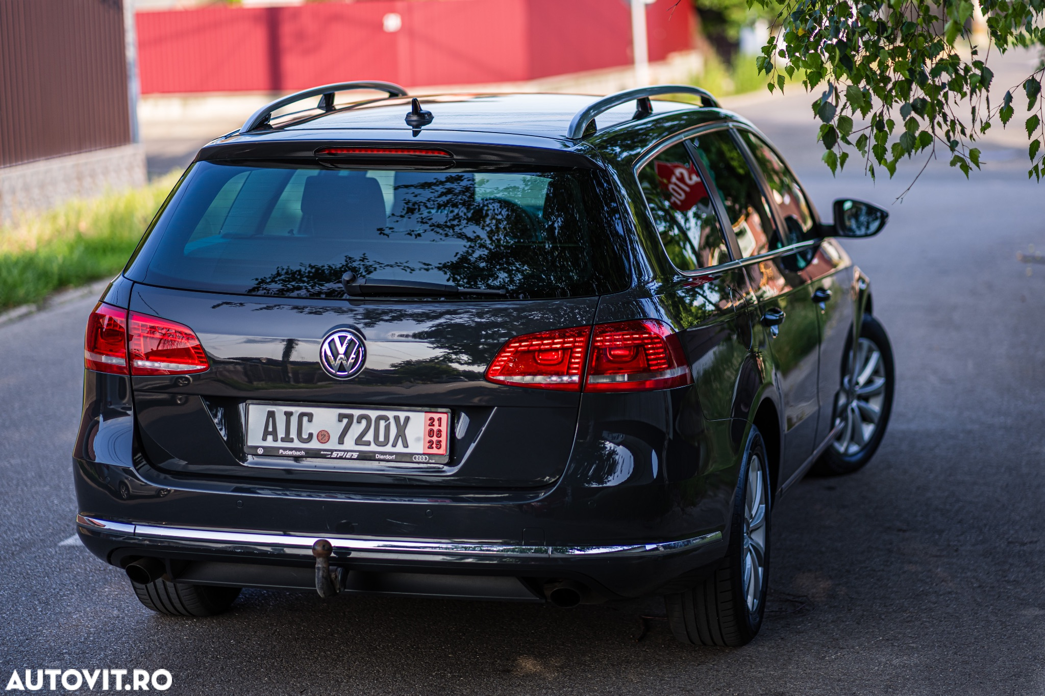 Volkswagen Passat Variant 2.0 TDI 4Motion BlueMotion Technology DSG Highline - 3