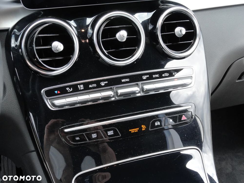 Mercedes-Benz GLC 220 d 4-Matic - 17